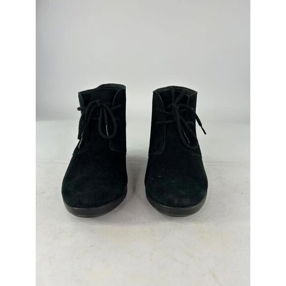 CROCS Leigh Black Suede Wedge Shootie US 8.5 Ladies Ankle Boot Booties Shoes - Picture 2 of 15